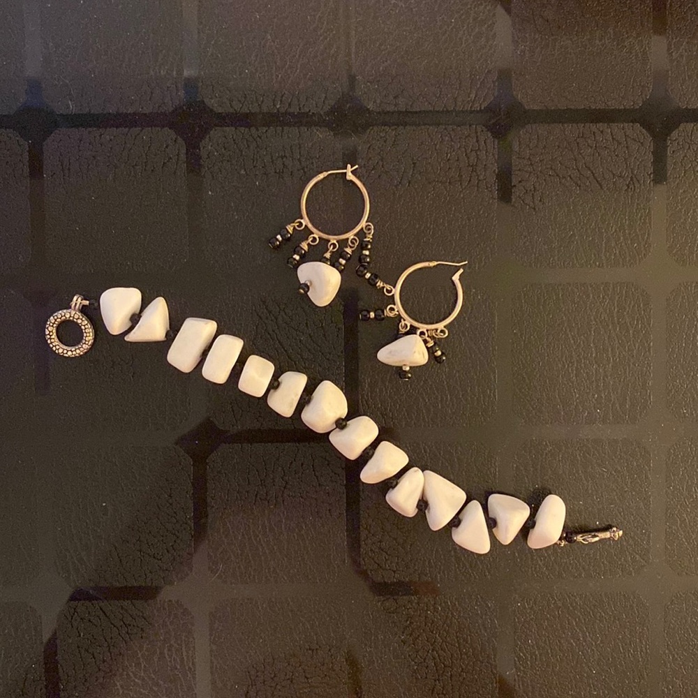 Bracelet and earrings